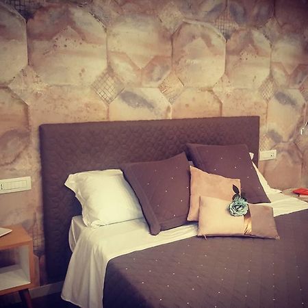 B&B Parini Касино Екстериор снимка